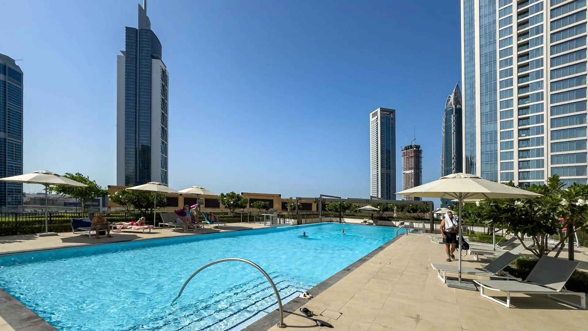 Luxury Downtown Dubai Apartment - 5 Mins Walk To Burj, Opera, Dubai Mall, Sleep 1-10