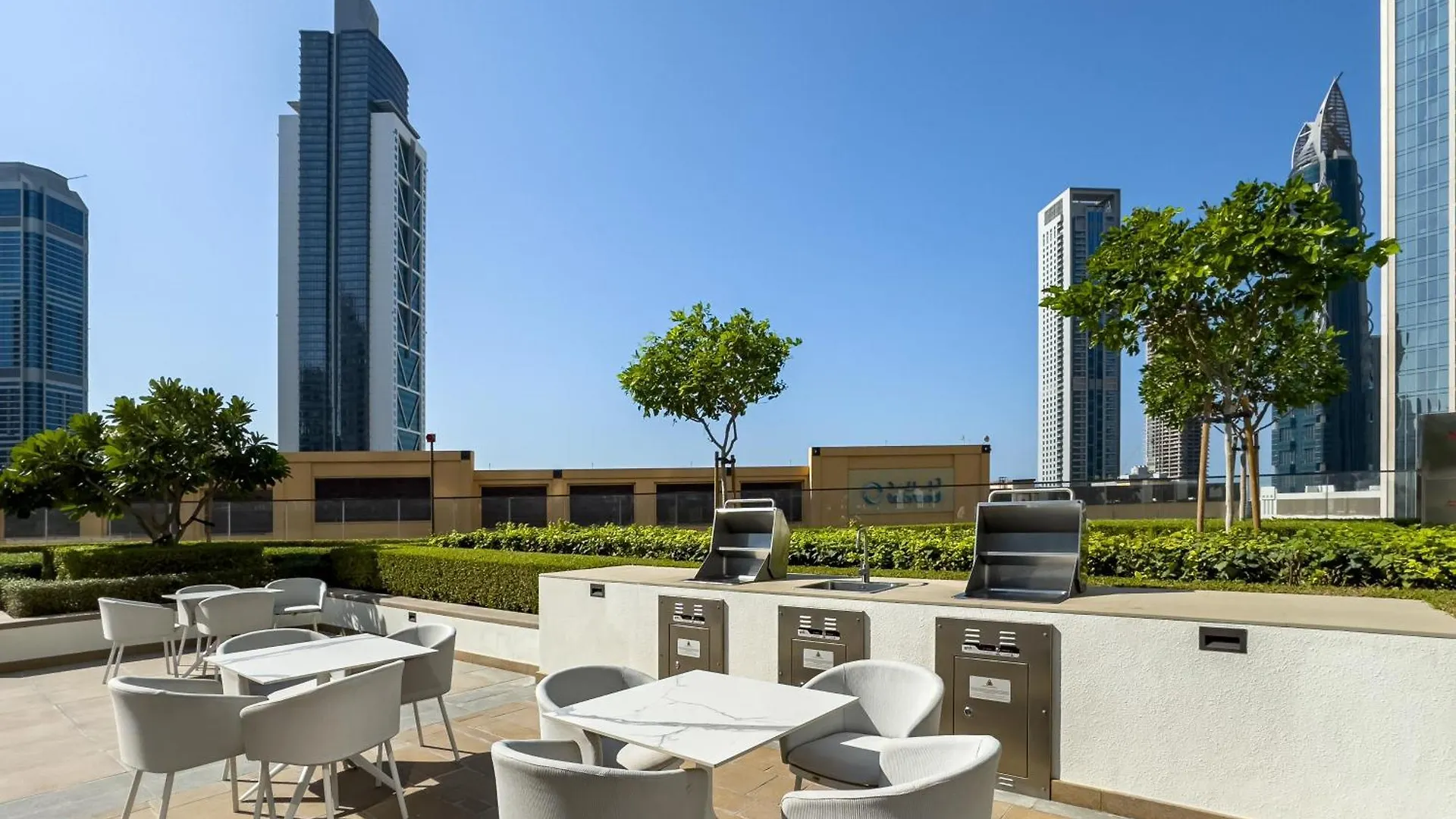 Luxury Downtown Dubai Apartment - 5 Mins Walk To Burj, Opera, Dubai Mall, Sleep 1-10 0*,
