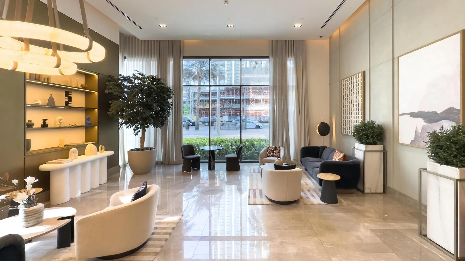 Luxury Downtown Dubai Apartment - 5 Mins Walk To Burj, Opera, Dubai Mall, Sleep 1-10