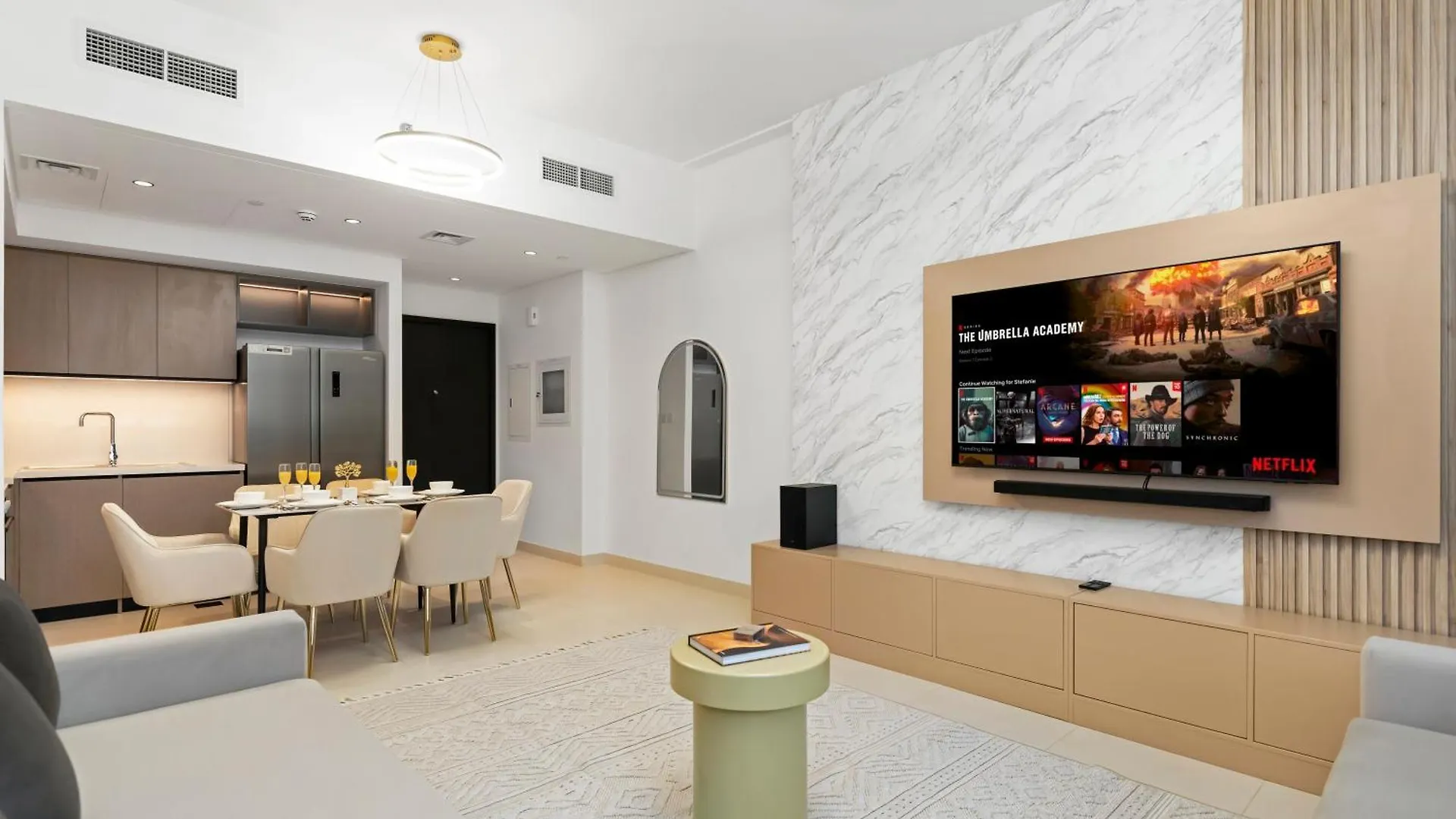 Luxury Downtown Dubai Apartment - 5 Mins Walk To Burj, Opera, Dubai Mall, Sleep 1-10