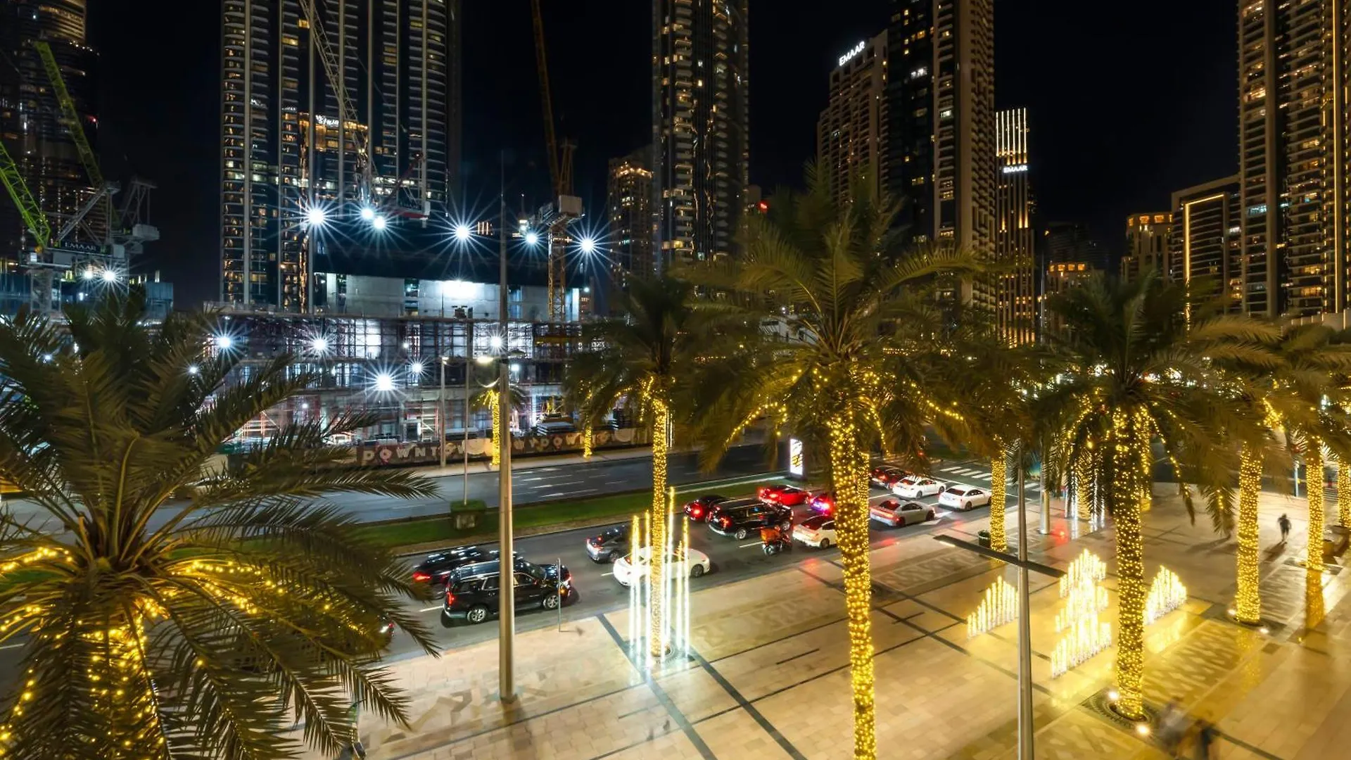 Luxury Downtown Dubai Apartment - 5 Mins Walk To Burj, Opera, Dubai Mall, Sleep 1-10 阿拉伯联合酋长国