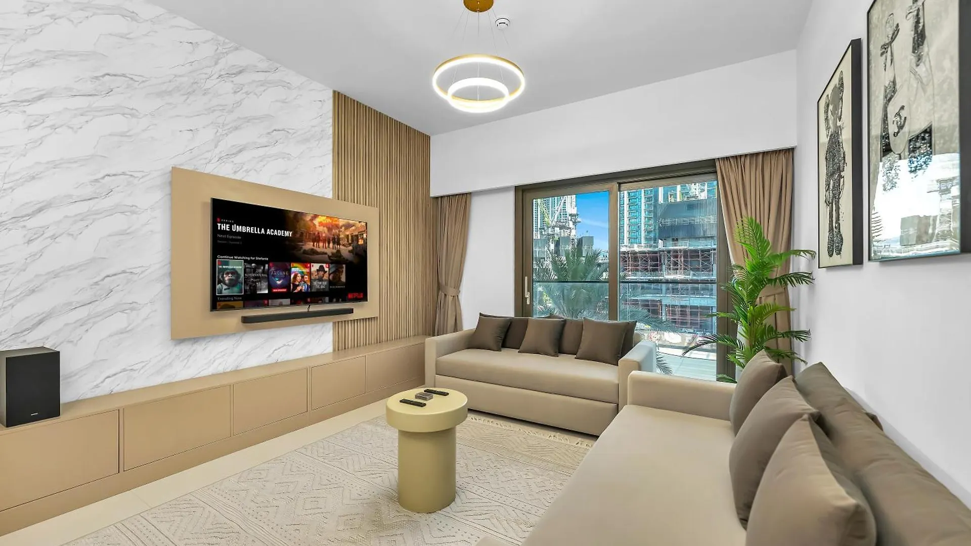 Luxury Downtown Dubai Apartment - 5 Mins Walk To Burj, Opera, Dubai Mall, Sleep 1-10